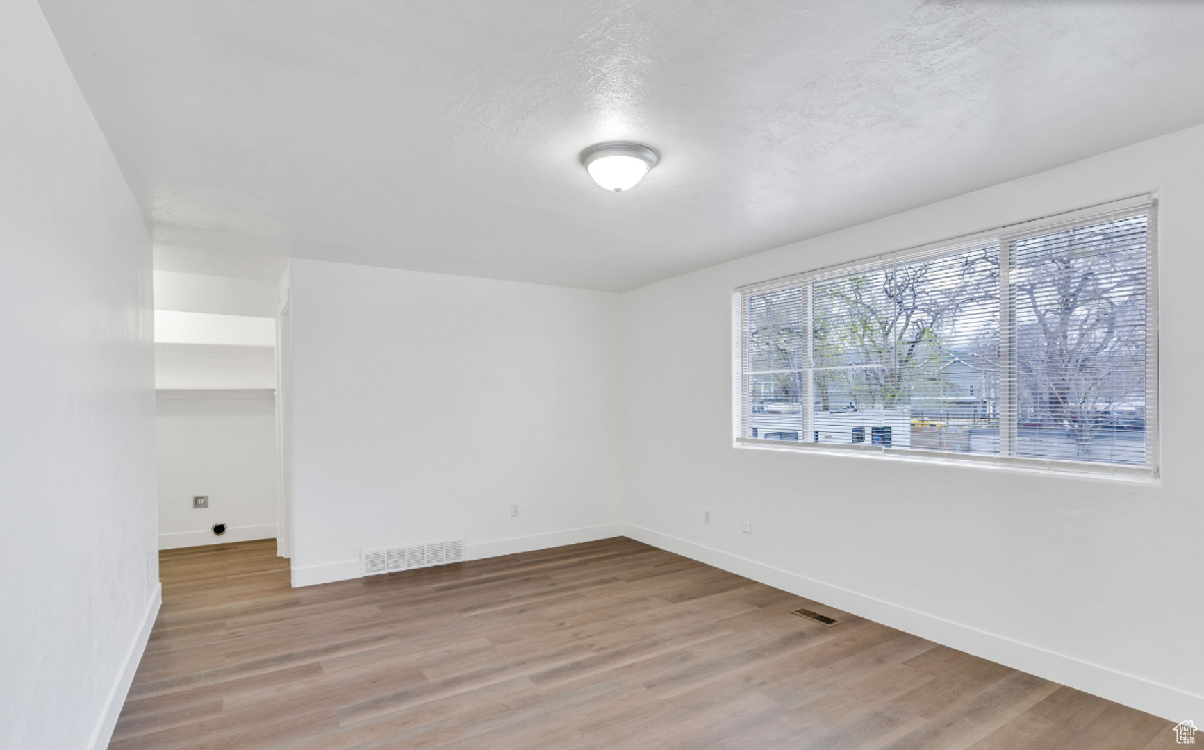 MEADOWS - Residential Lease