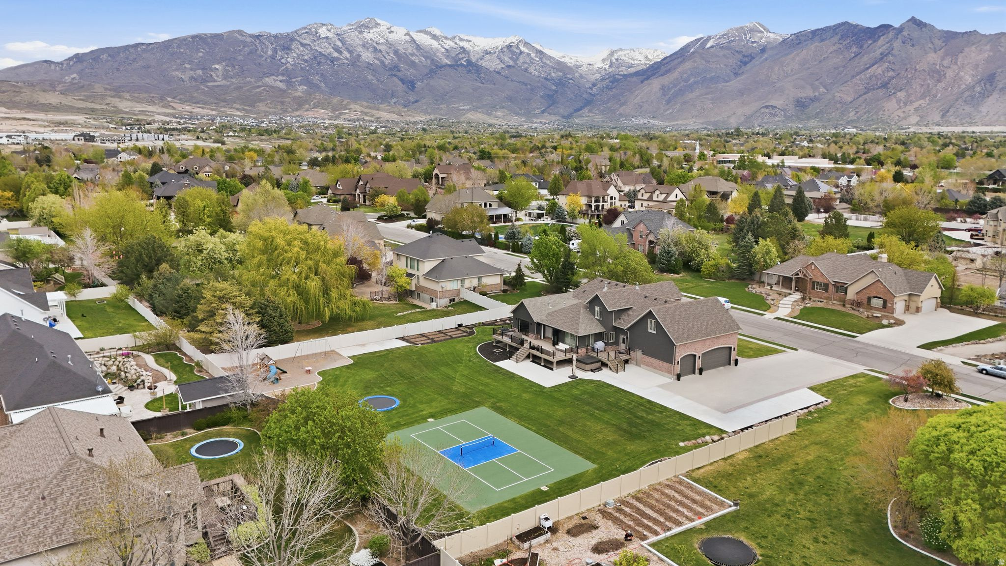 HIGHLANDS RANCH - Residential