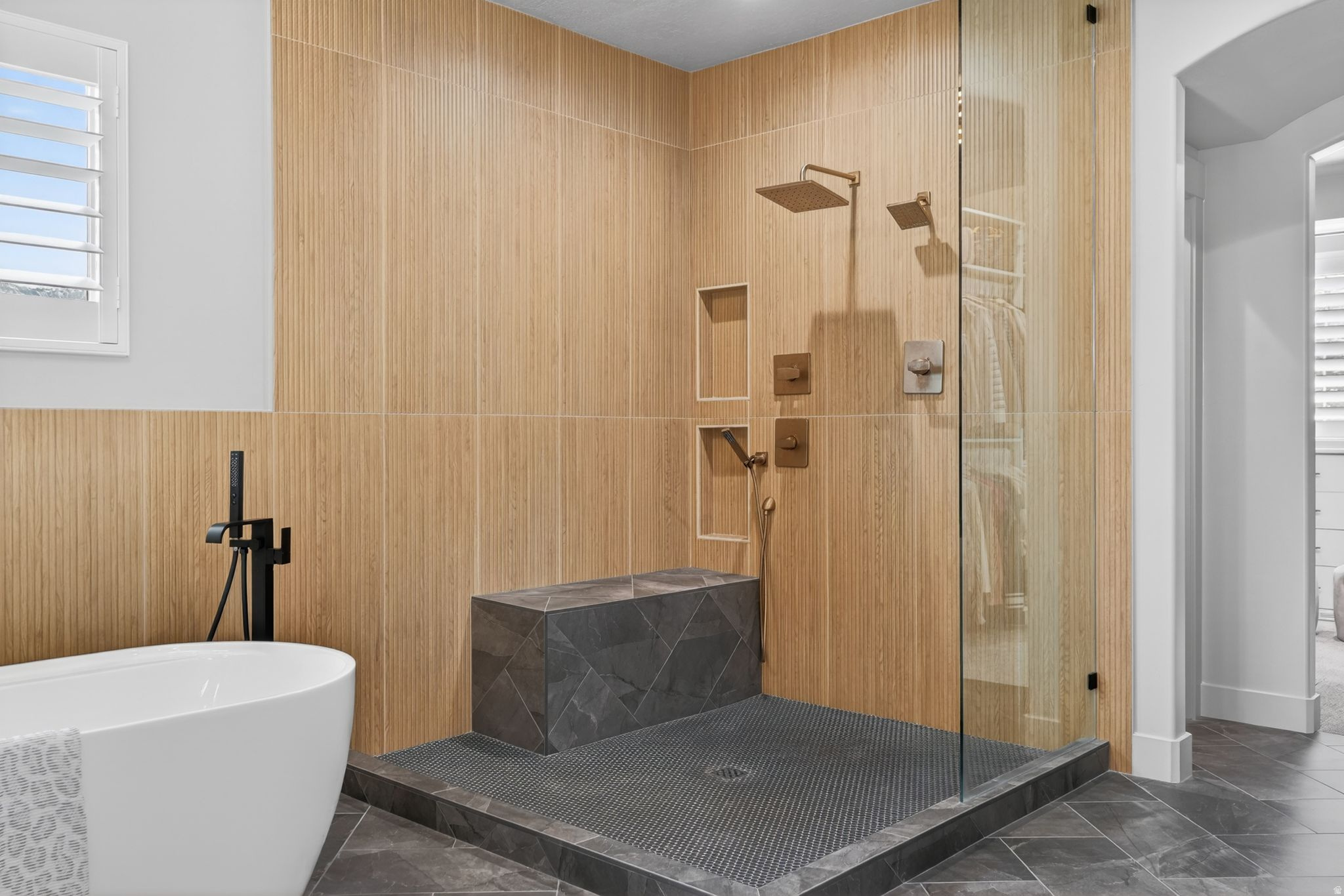 HIGHLANDS RANCH - Residential