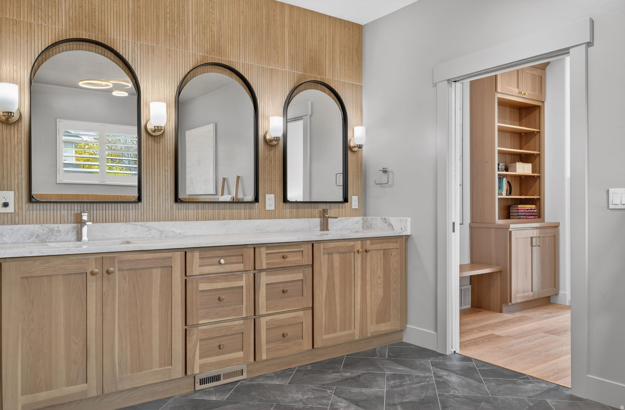 HIGHLANDS RANCH - Residential