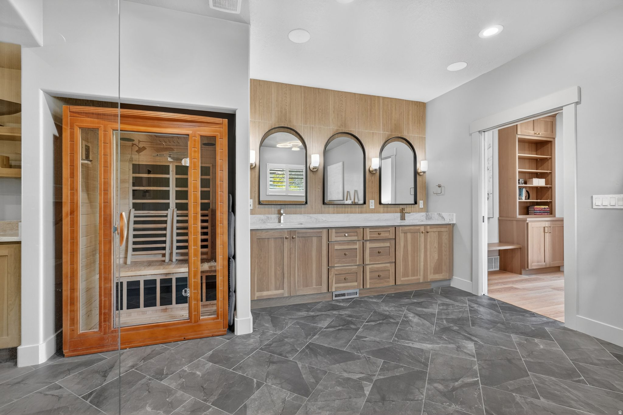 HIGHLANDS RANCH - Residential