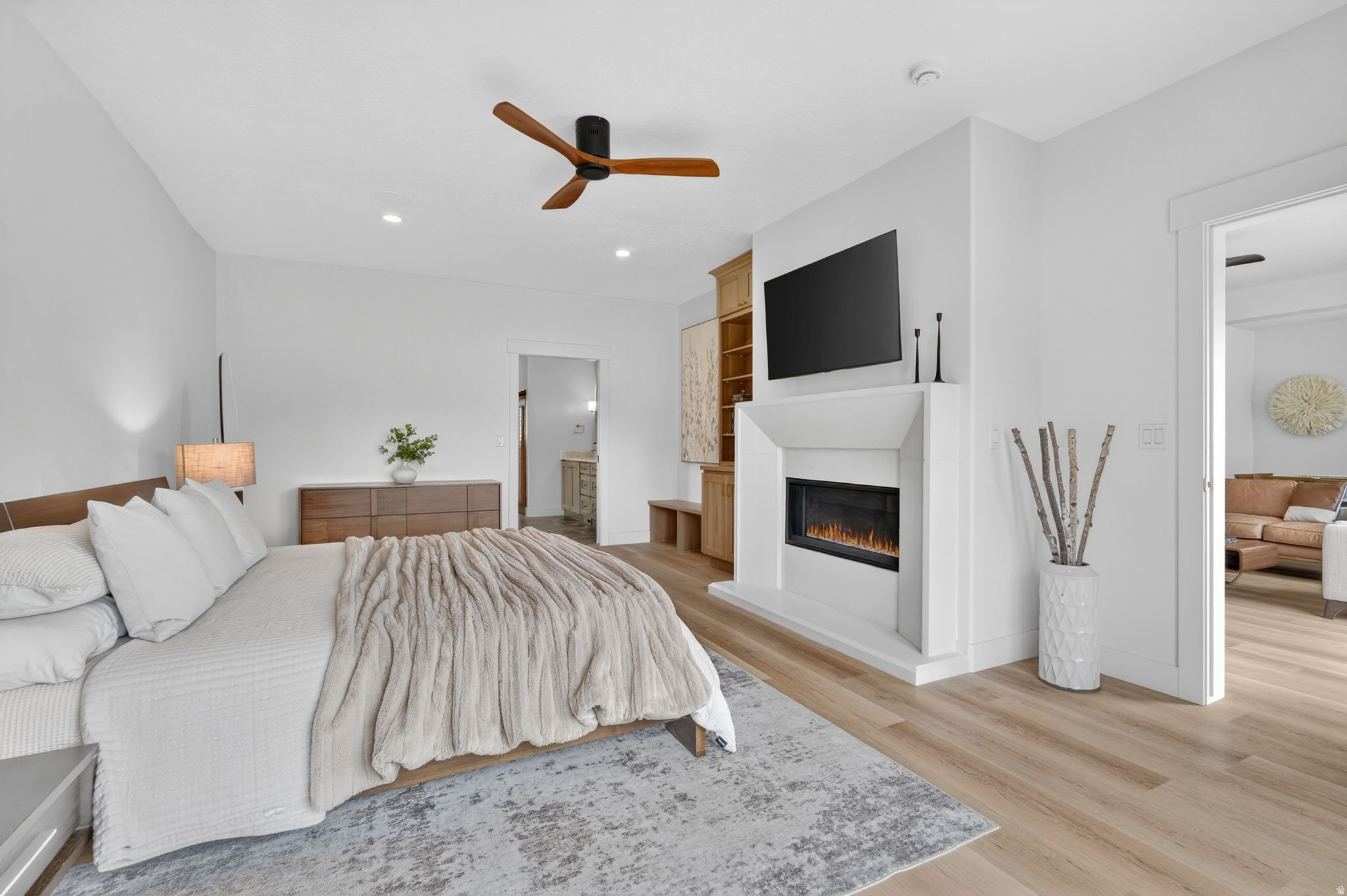 HIGHLANDS RANCH - Residential