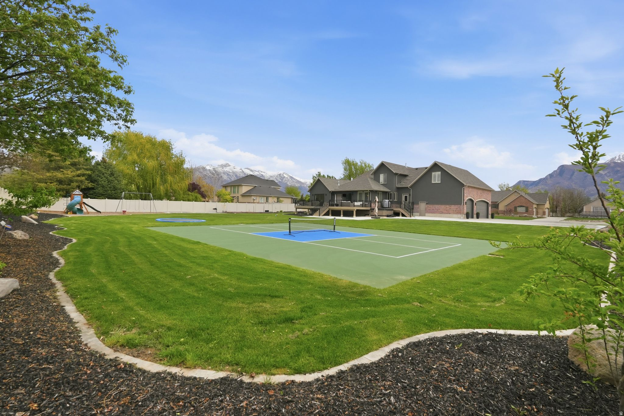 HIGHLANDS RANCH - Residential