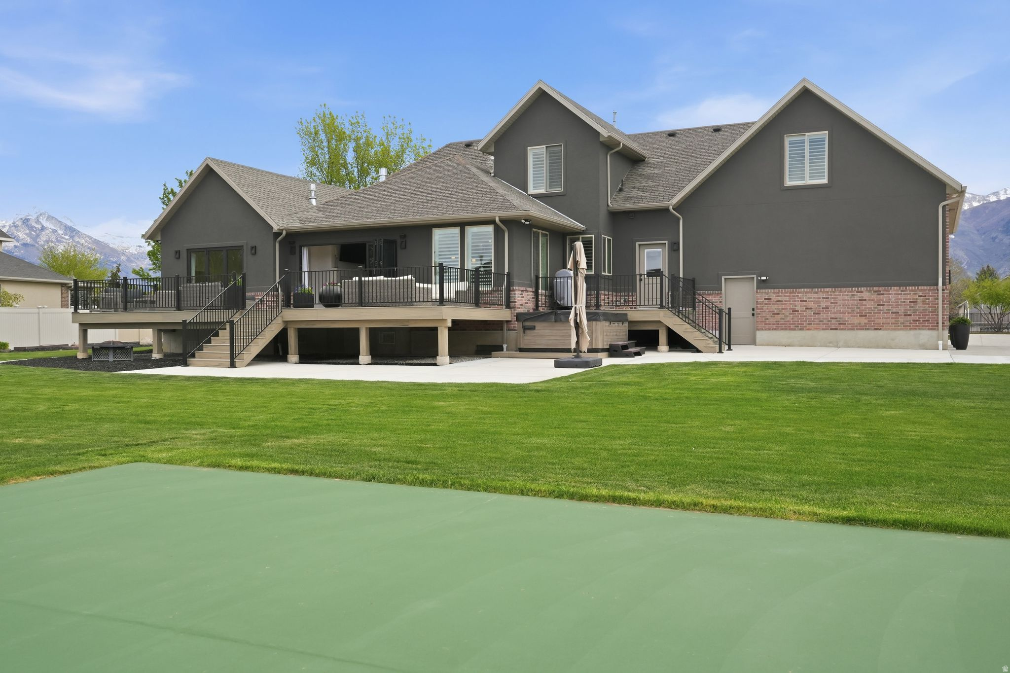 HIGHLANDS RANCH - Residential