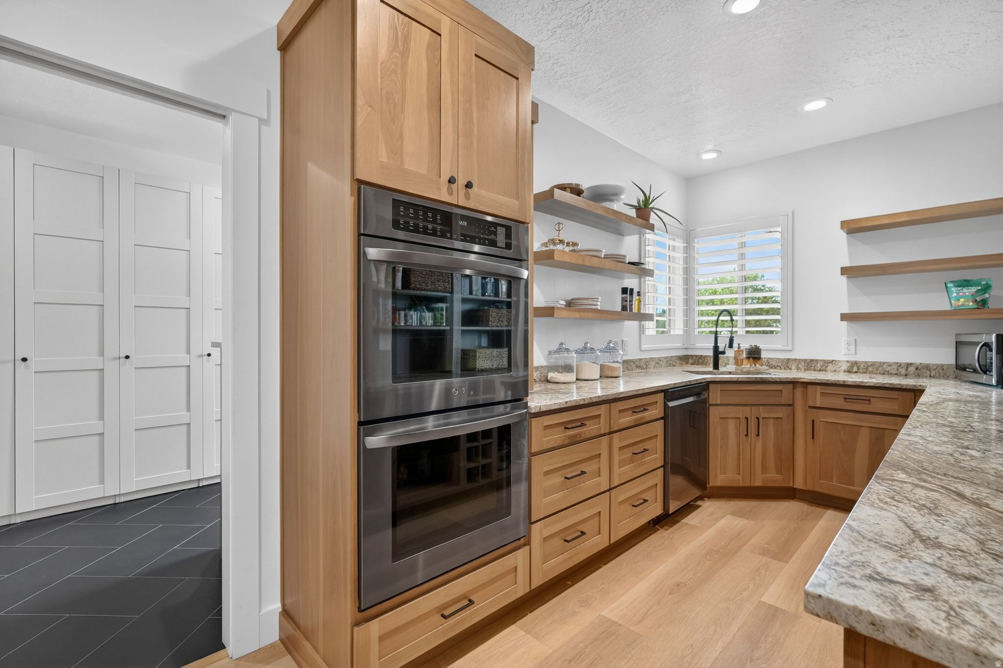 HIGHLANDS RANCH - Residential