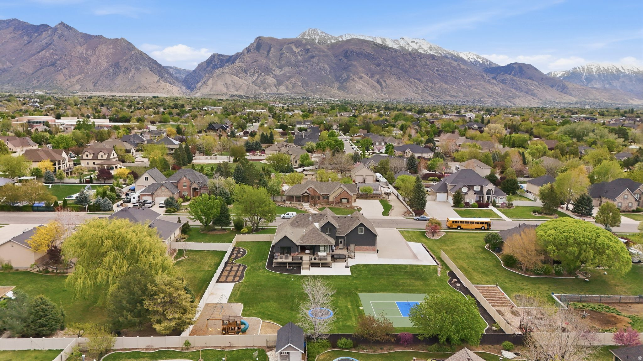 HIGHLANDS RANCH - Residential
