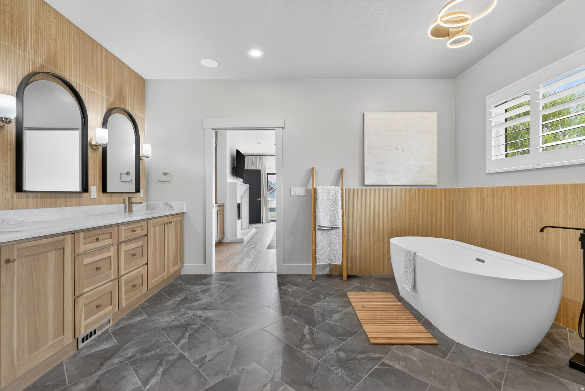 HIGHLANDS RANCH - Residential