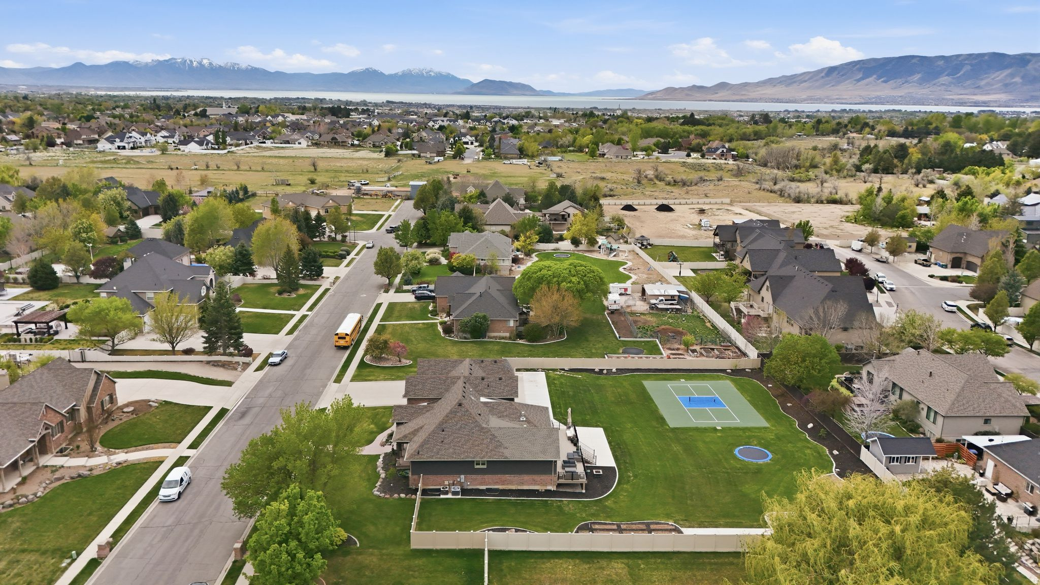 HIGHLANDS RANCH - Residential