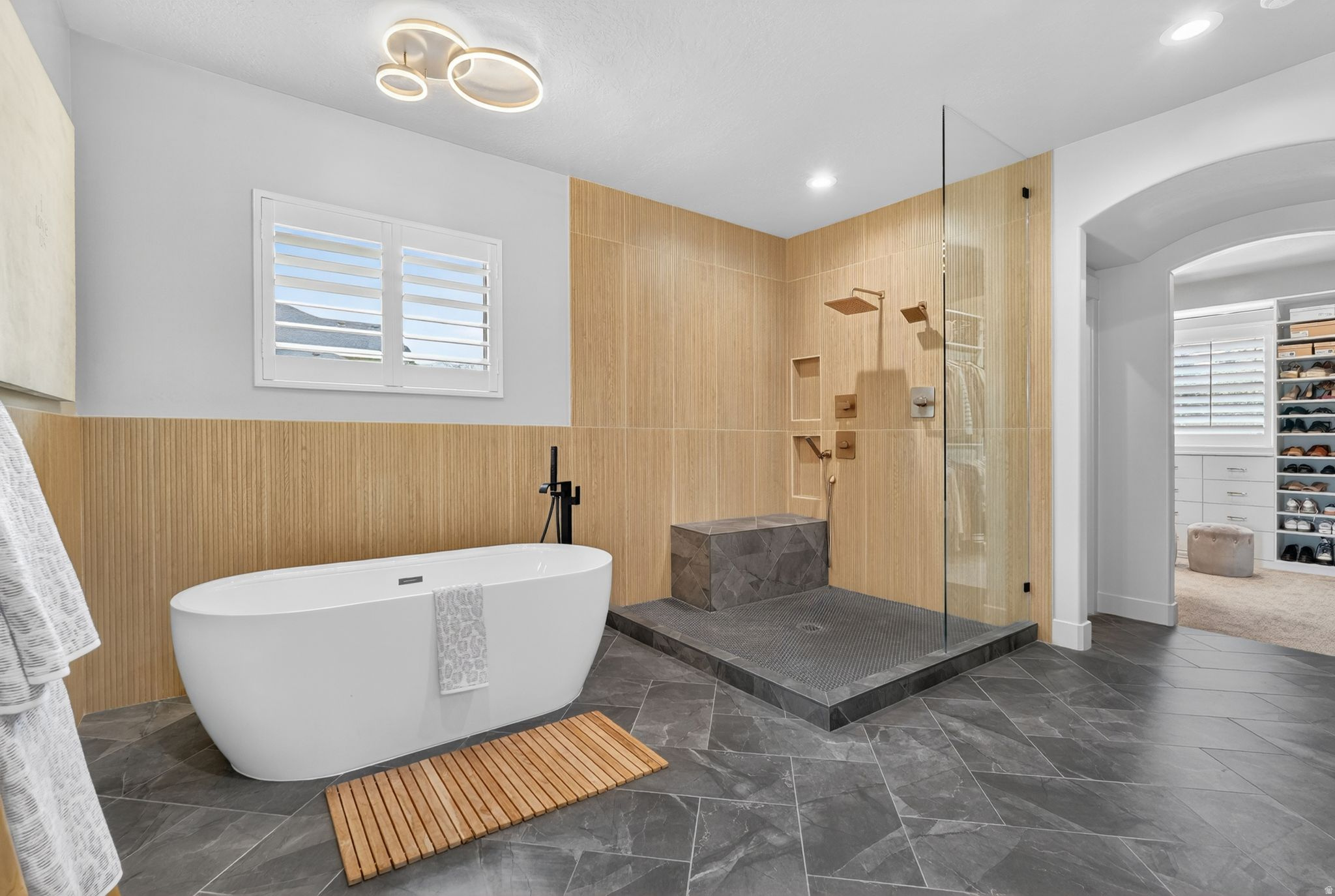 HIGHLANDS RANCH - Residential