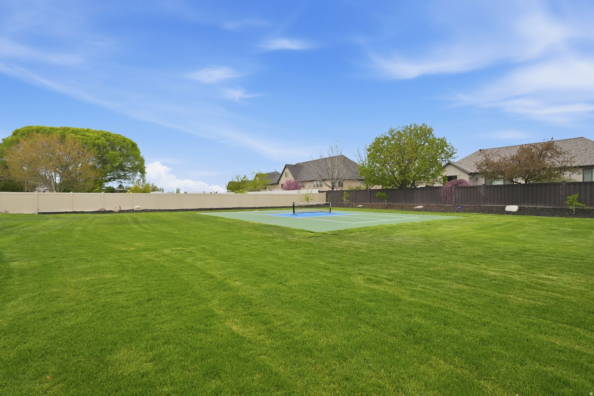 HIGHLANDS RANCH - Residential