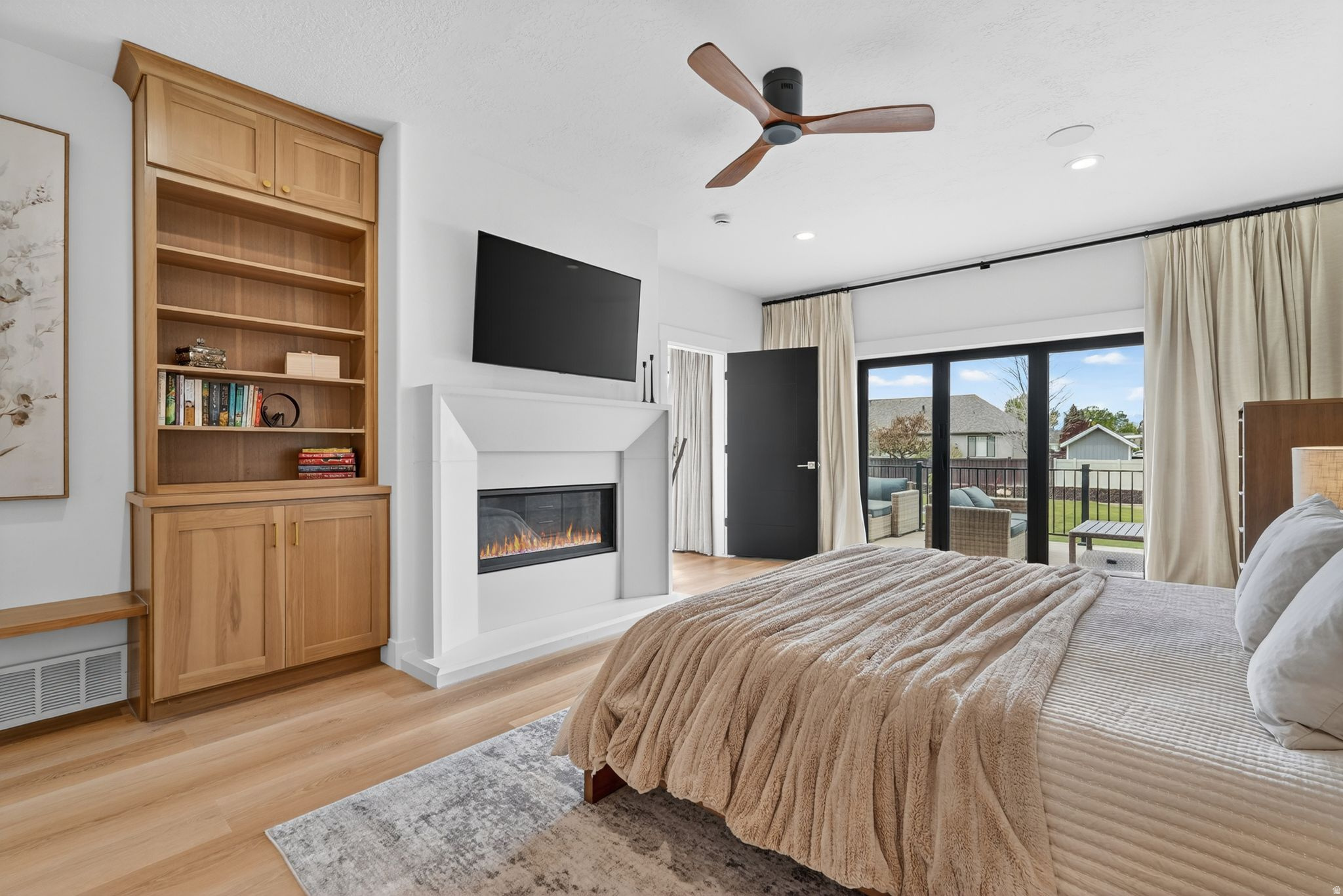 HIGHLANDS RANCH - Residential