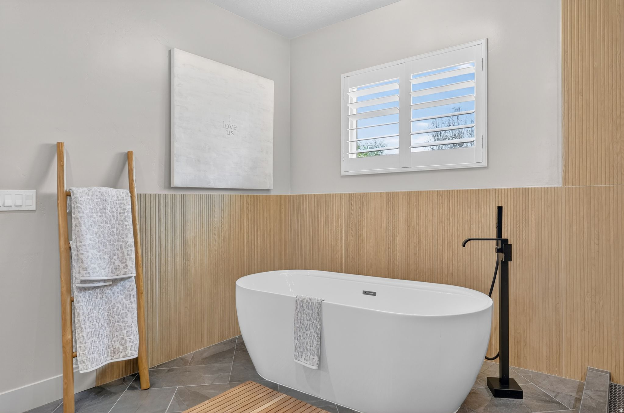 HIGHLANDS RANCH - Residential