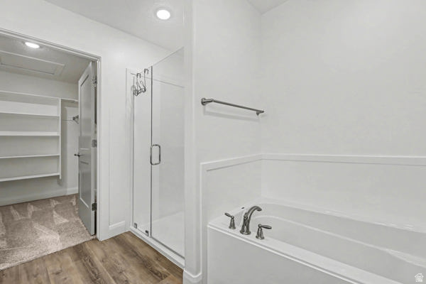 COUNTRY VIEW VILLAS - Residential