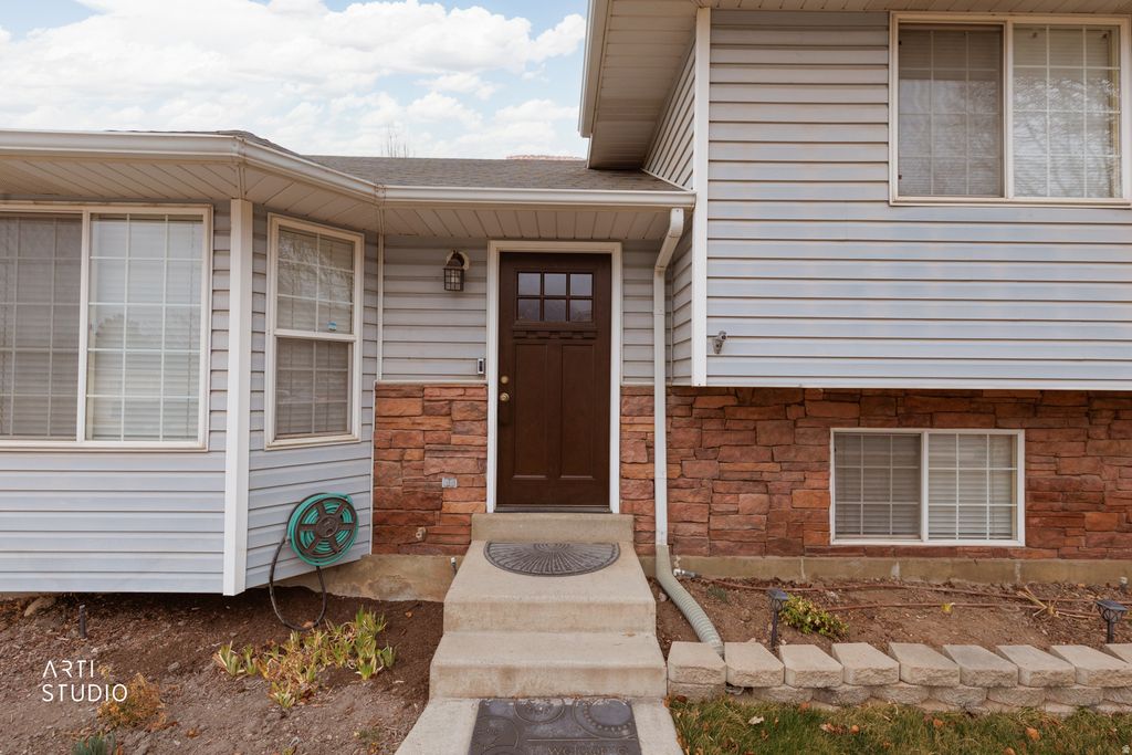 Photo of 643 N 880 W, Pleasant Grove, UT 84062 (MLS # 2137164)