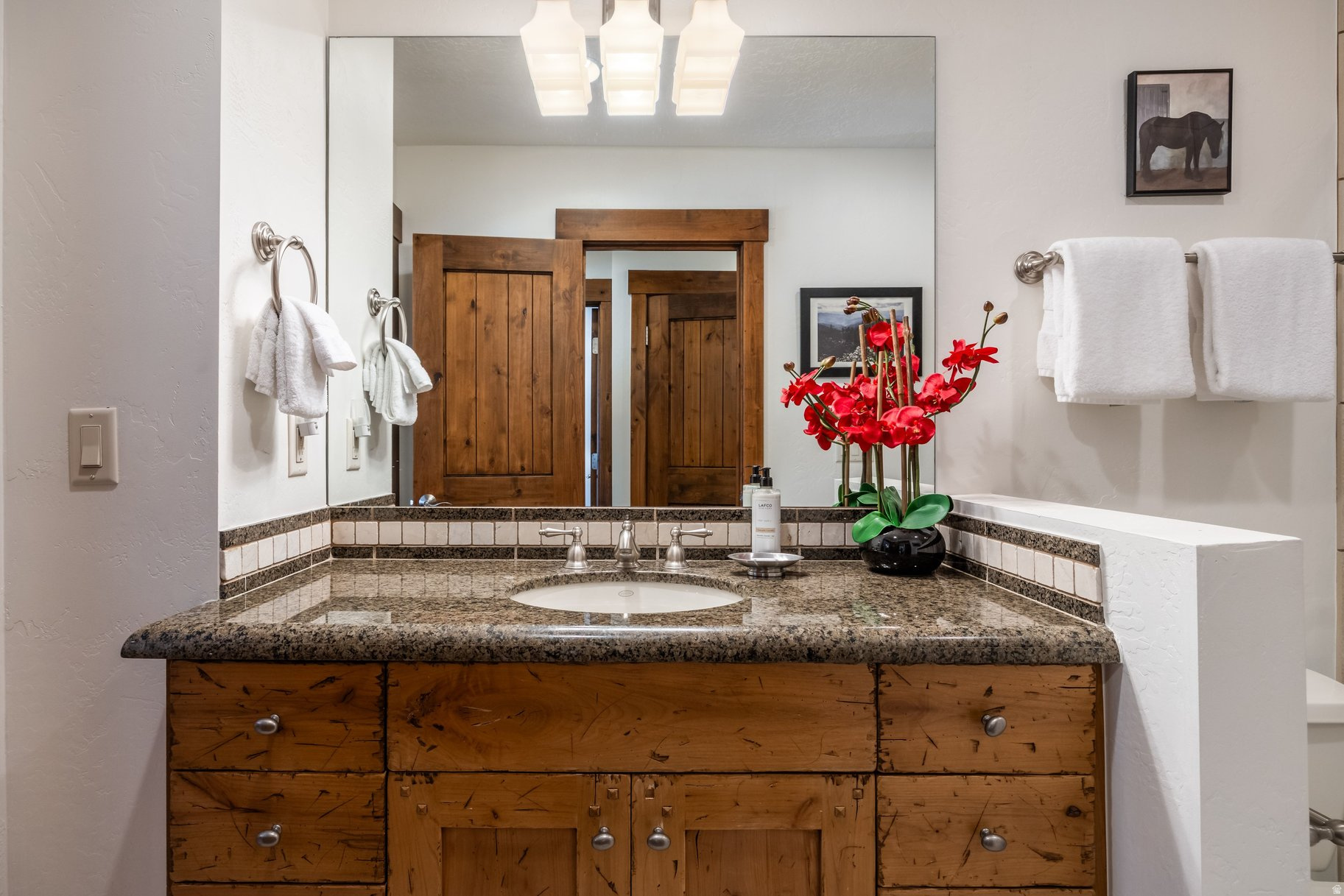 QUEEN ESTHER VILLAGE - Residential