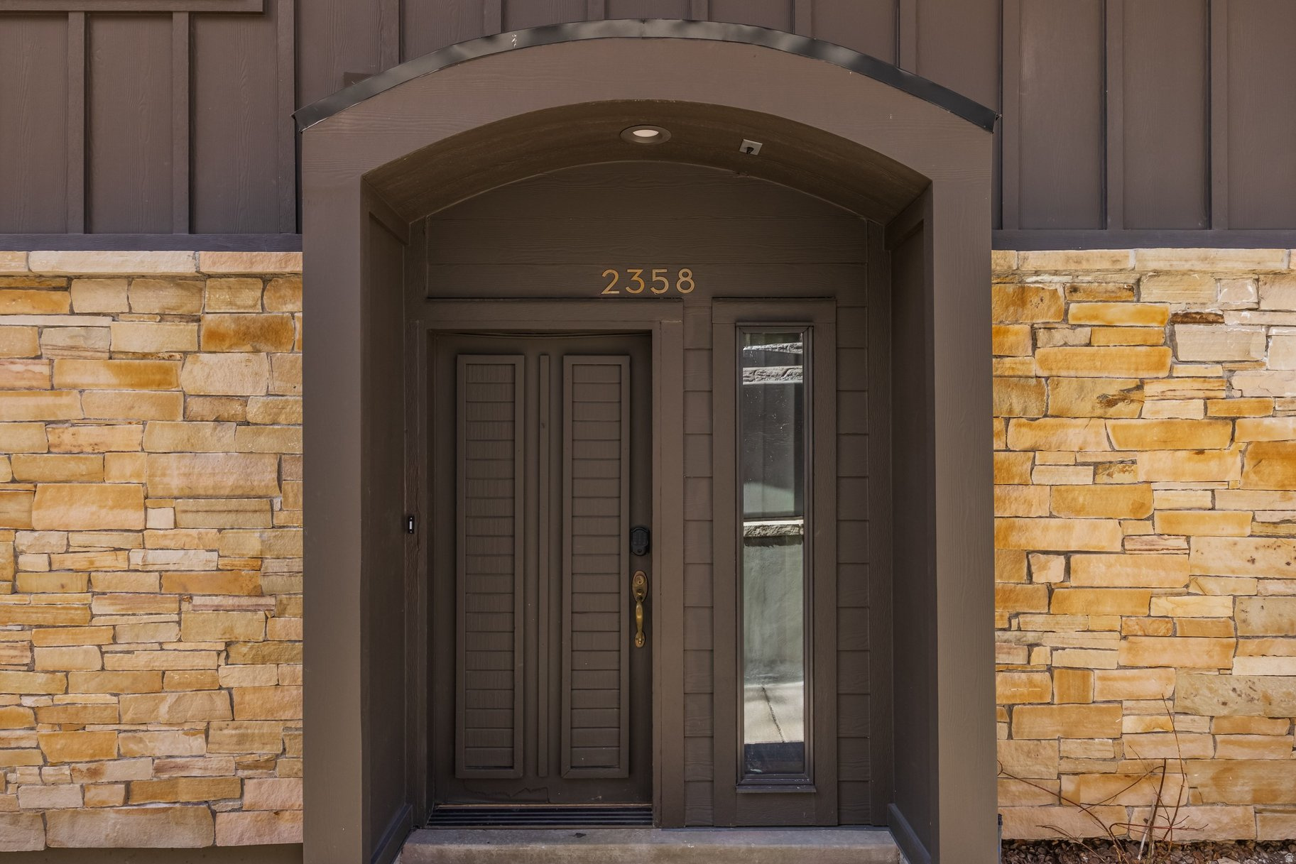 QUEEN ESTHER VILLAGE - Residential