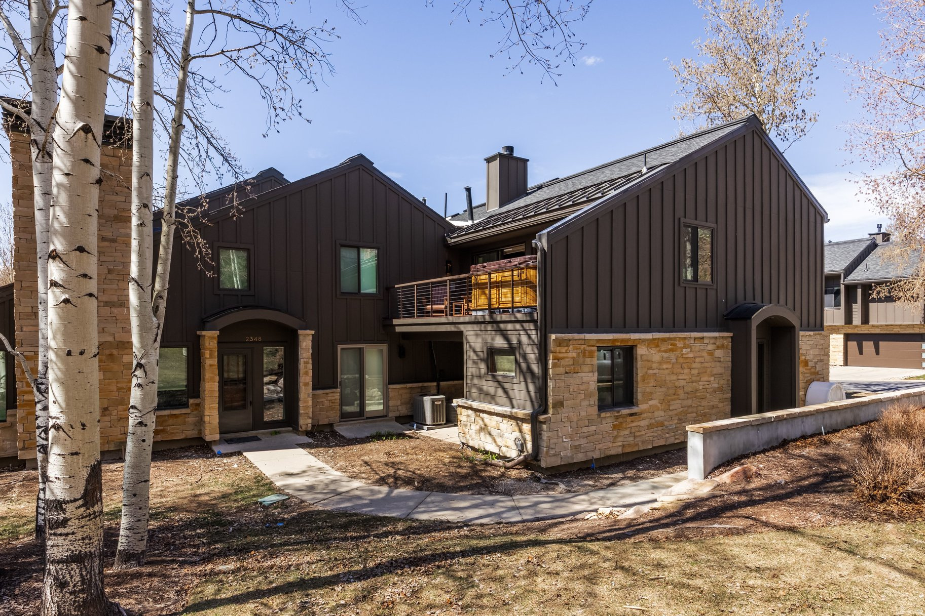 QUEEN ESTHER VILLAGE - Residential