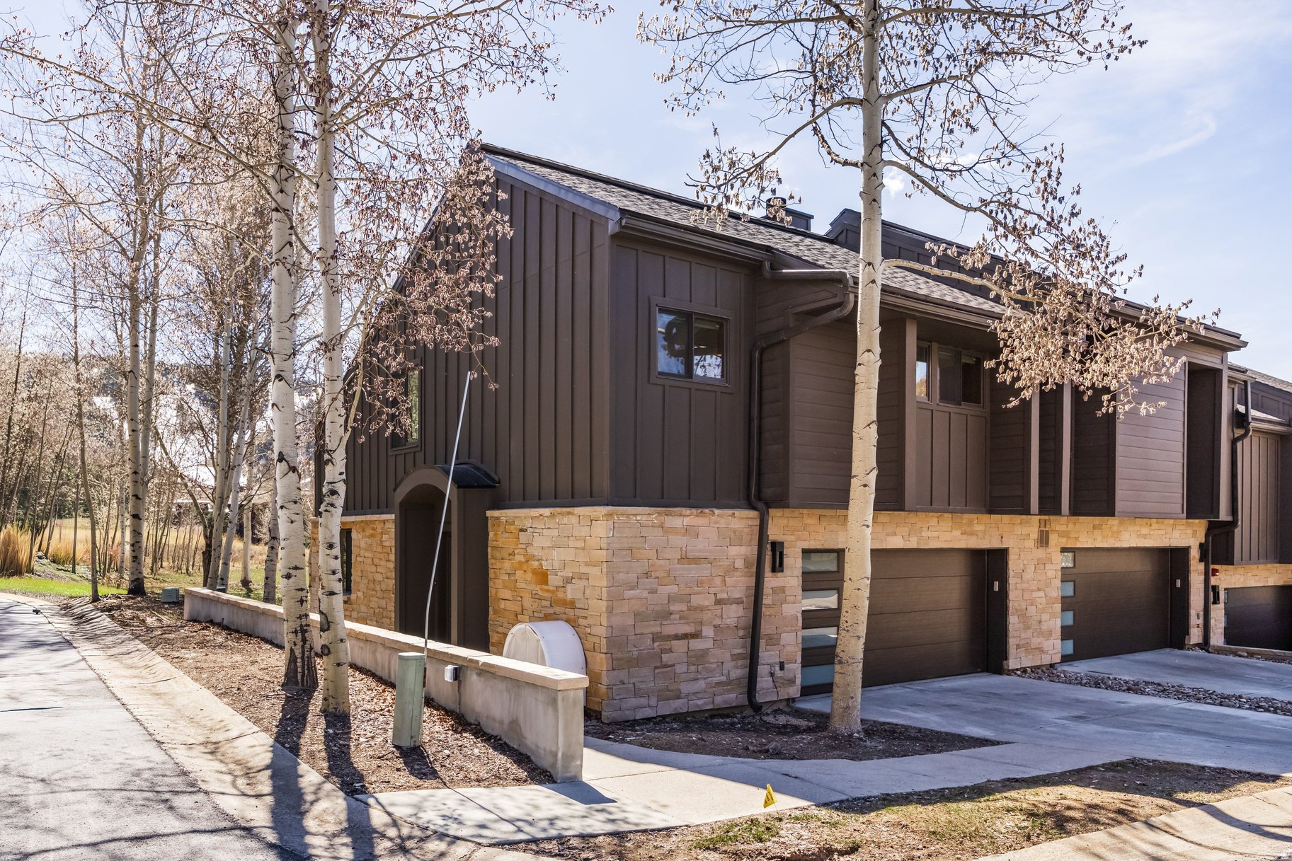 QUEEN ESTHER VILLAGE - Residential