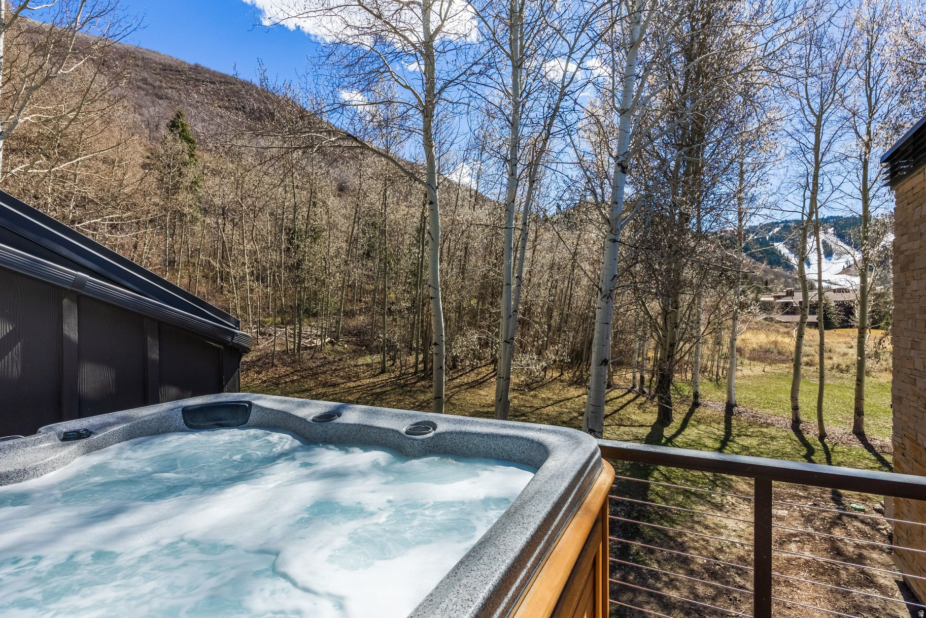 QUEEN ESTHER VILLAGE - Residential