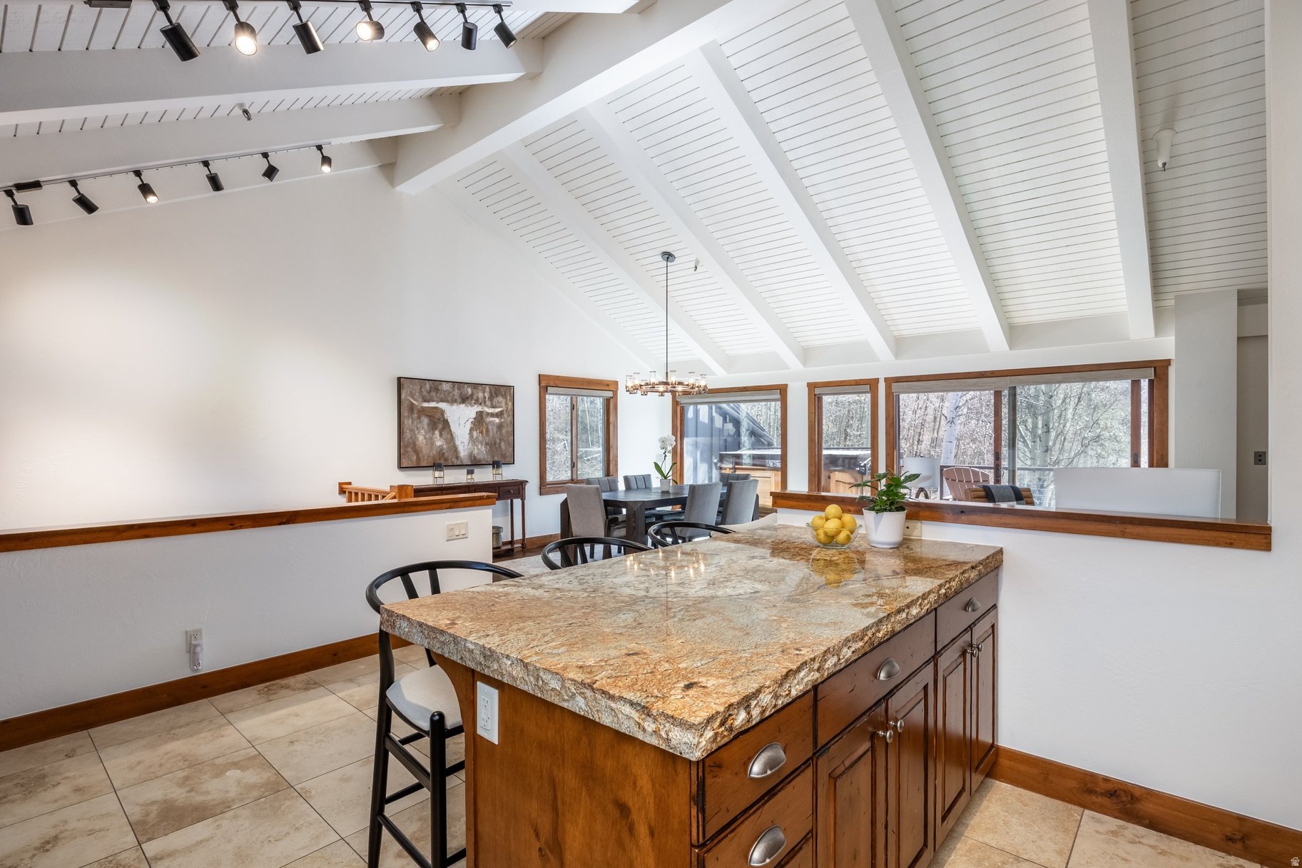 QUEEN ESTHER VILLAGE - Residential