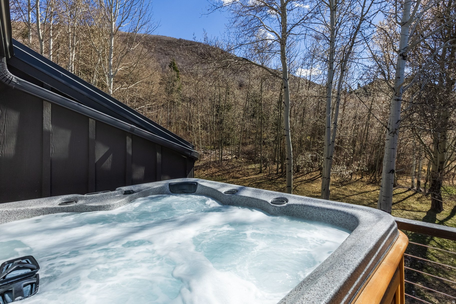 QUEEN ESTHER VILLAGE - Residential