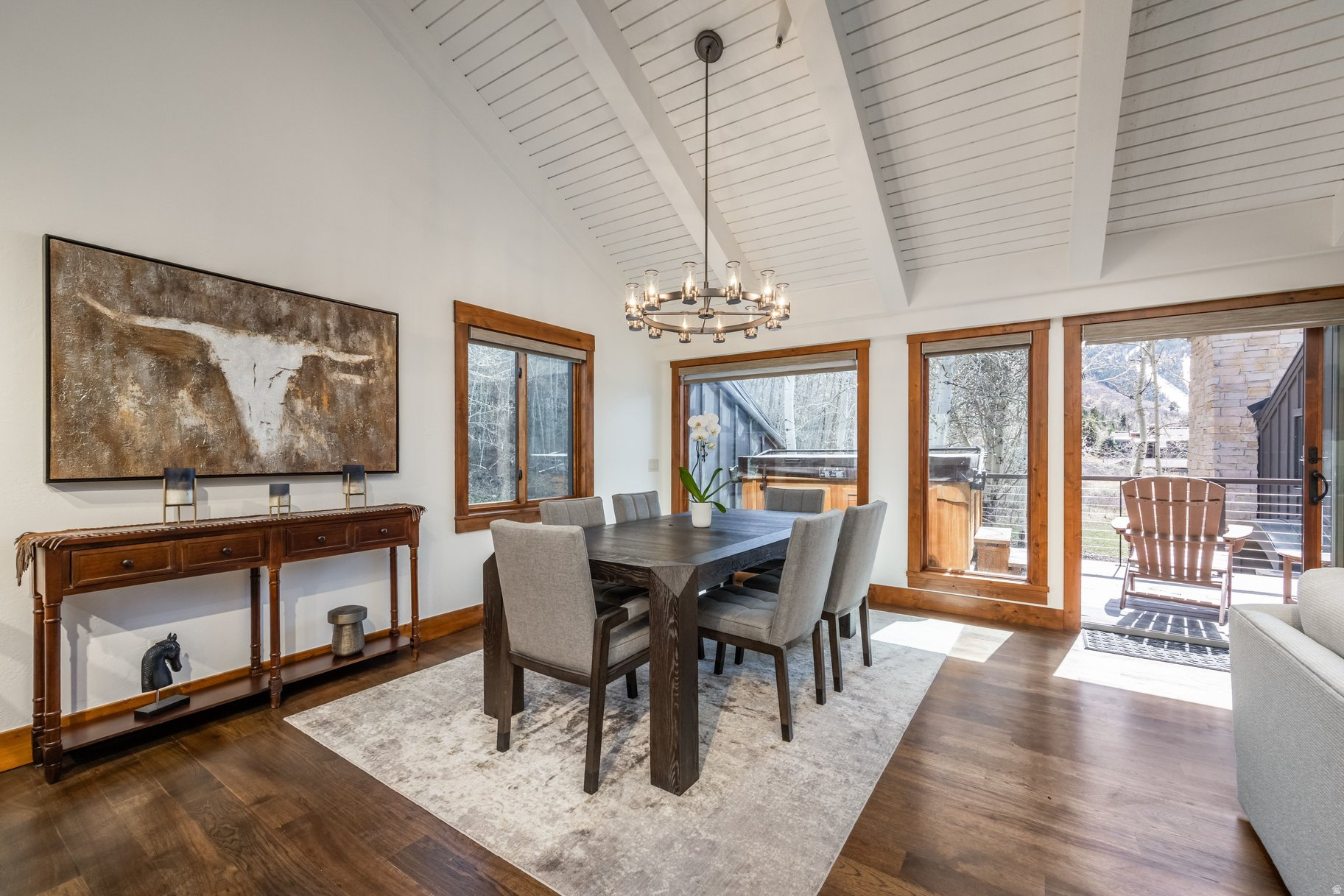 QUEEN ESTHER VILLAGE - Residential