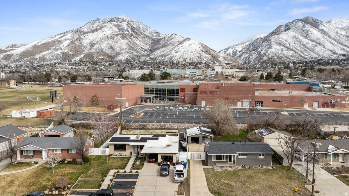 UPLAND TERRACE PLAT - Residential