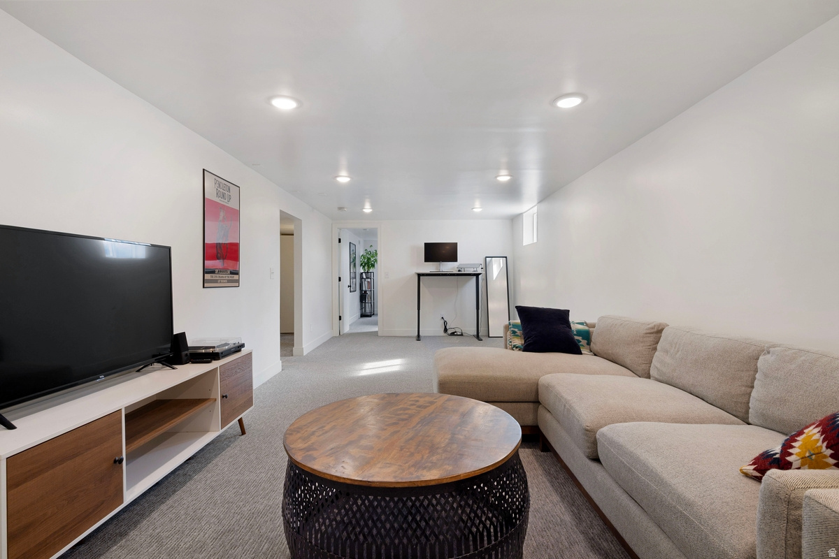 UPLAND TERRACE PLAT - Residential