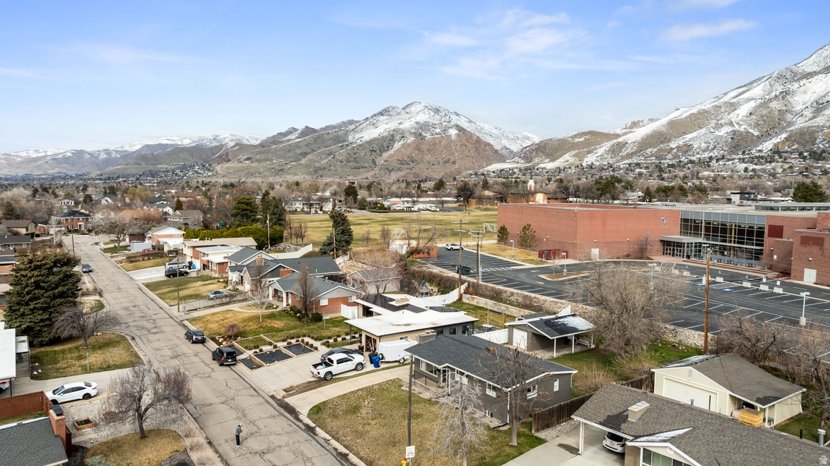 UPLAND TERRACE PLAT - Residential