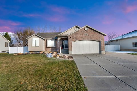 Photo of 3536 N 3000 W, Farr West, UT 84404 (MLS # 2131721)