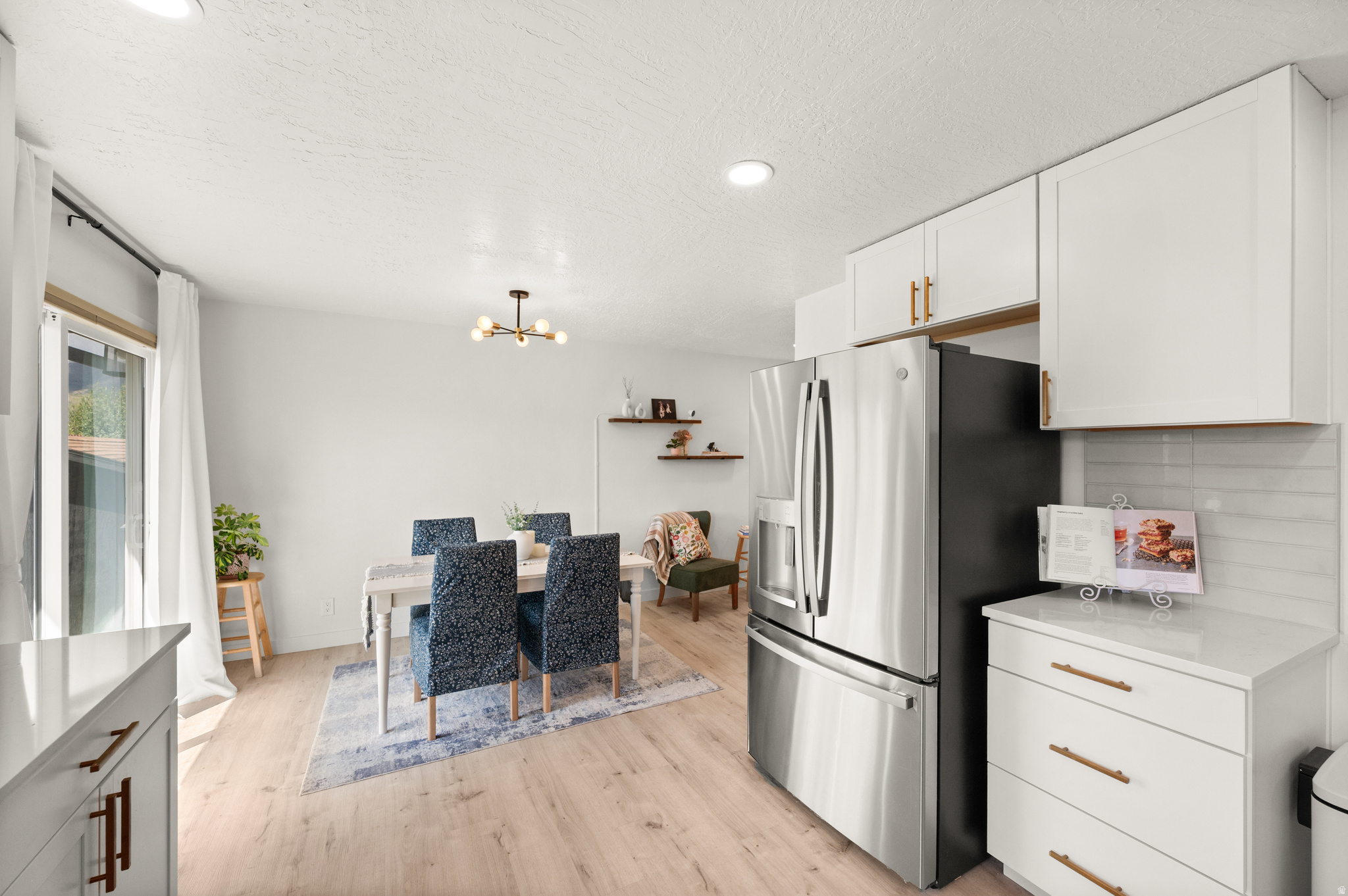 CANYON WEST - Residential