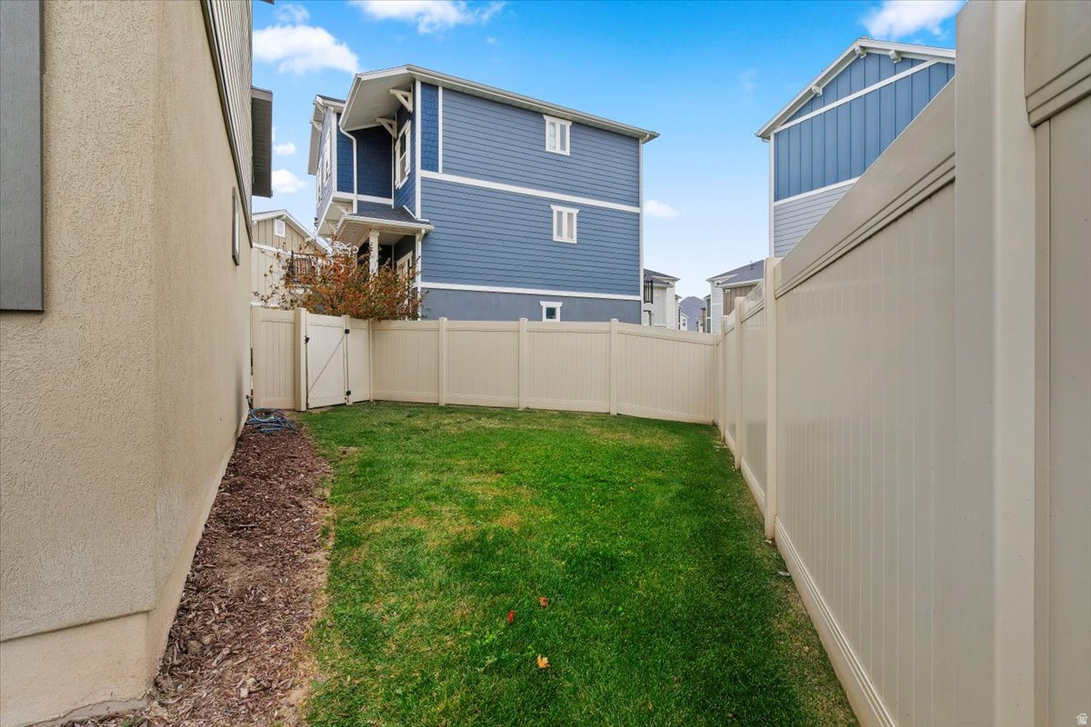 HOLBROOK FARMS - Residential