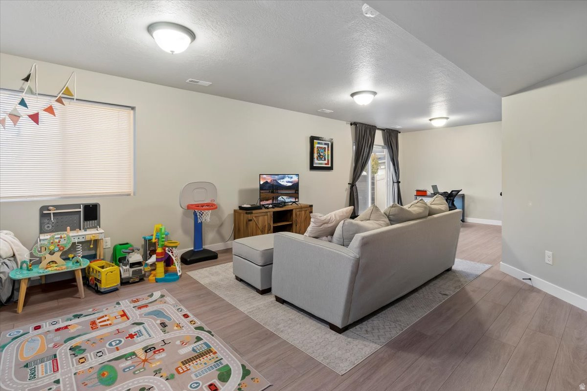 HOLBROOK FARMS - Residential