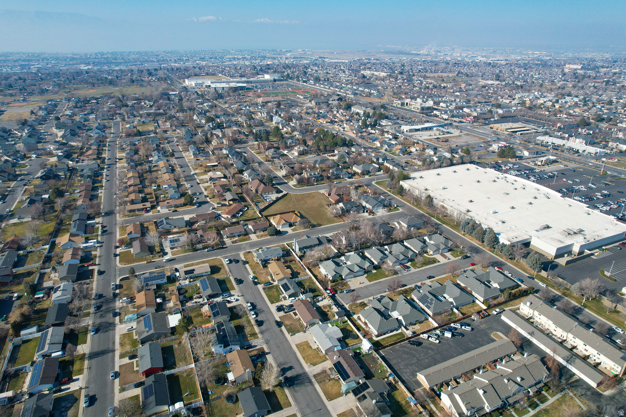 CHAMPION EST SUB - Residential