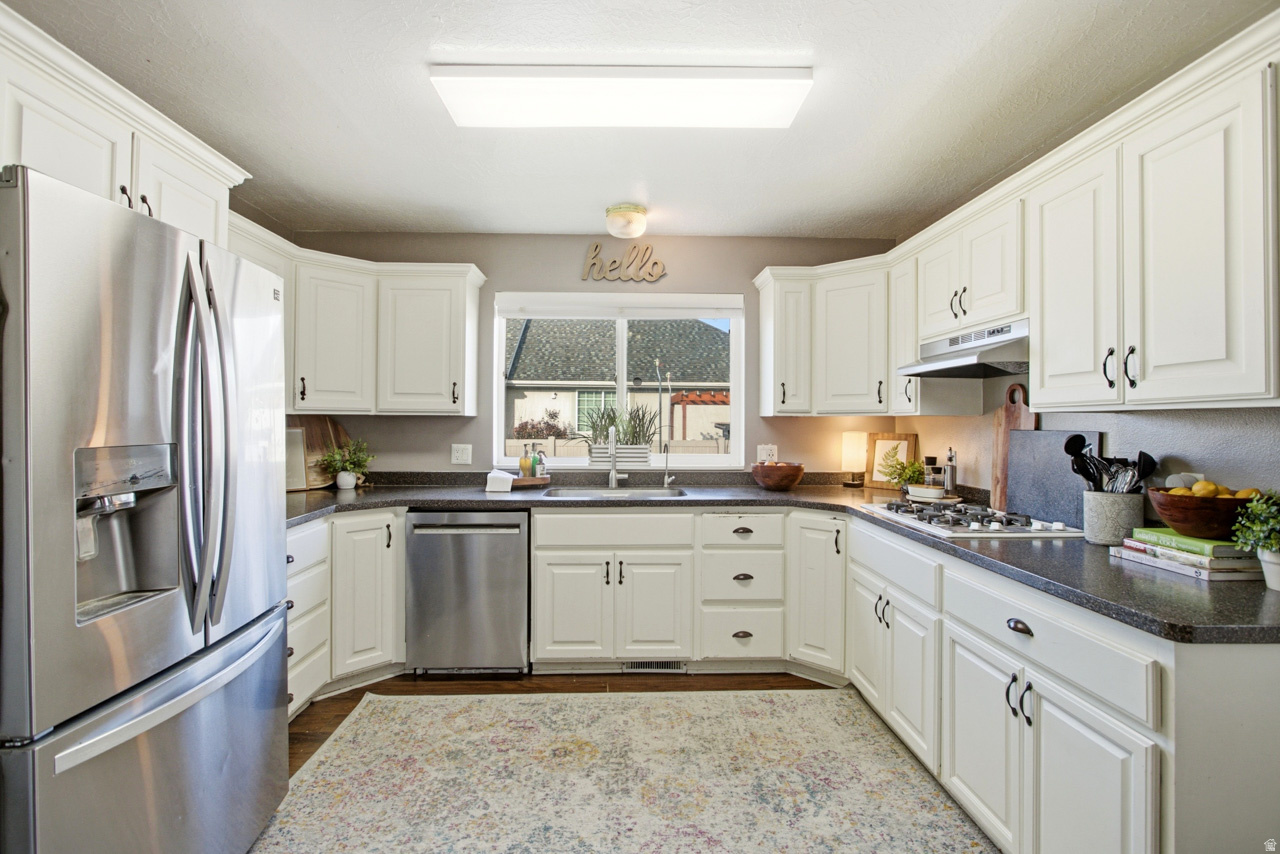 CHAMPION EST SUB - Residential