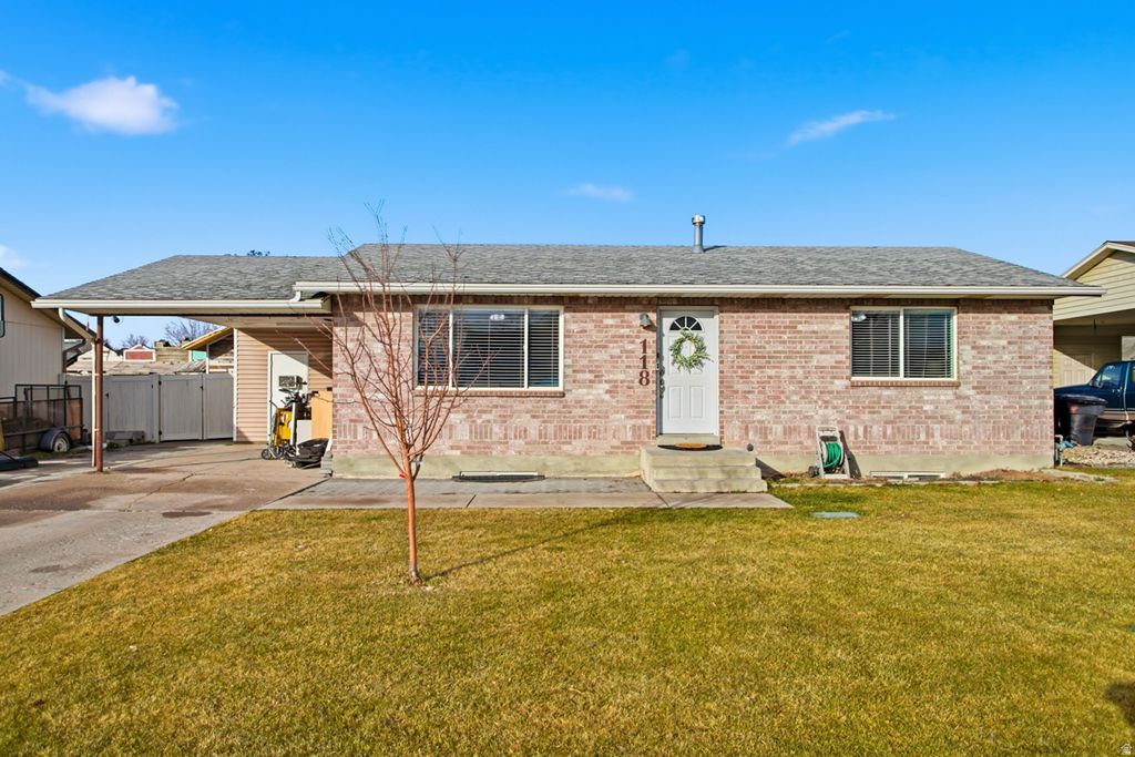 Photo of 118 W 220 S, Orem, UT 84058 (MLS # 2130111)