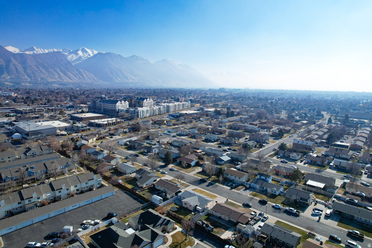 CHAMPION EST SUB - Residential