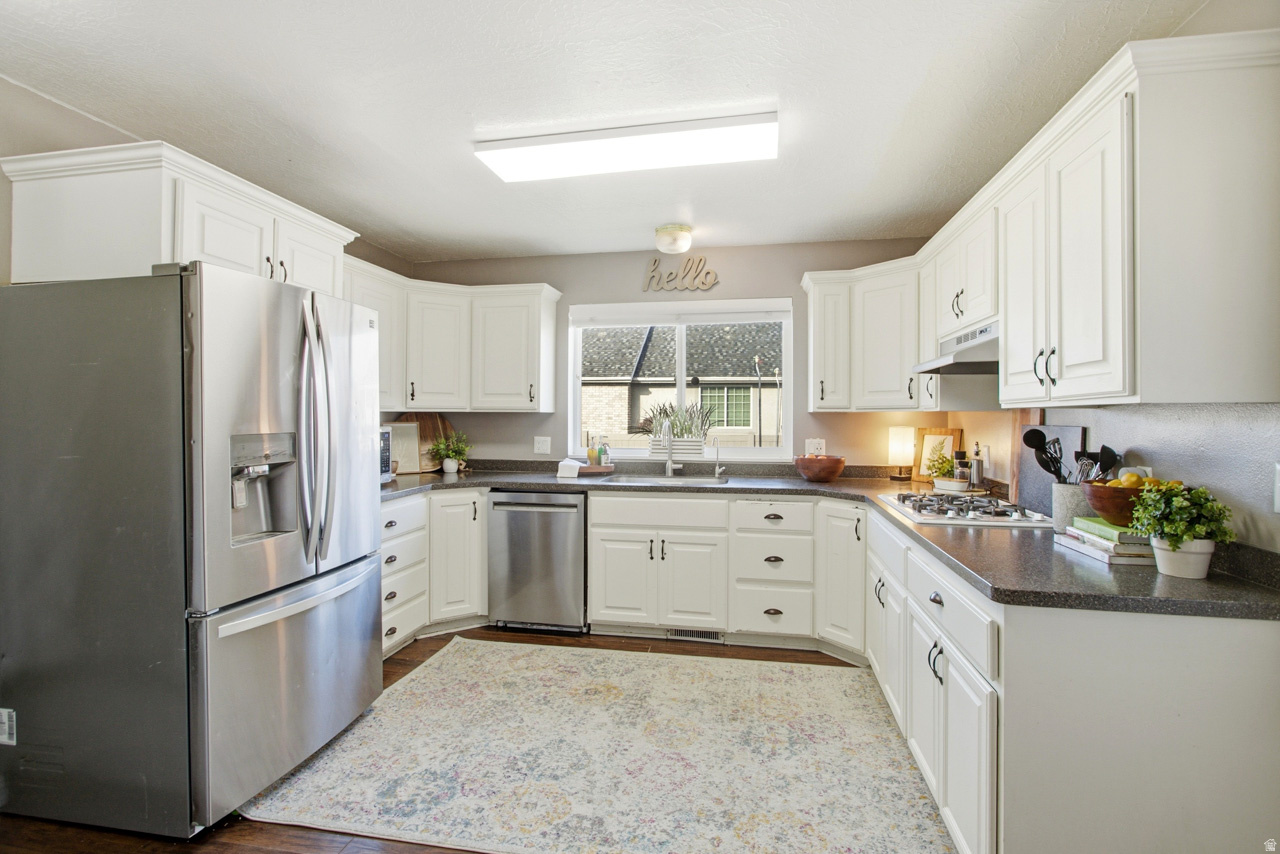 CHAMPION EST SUB - Residential