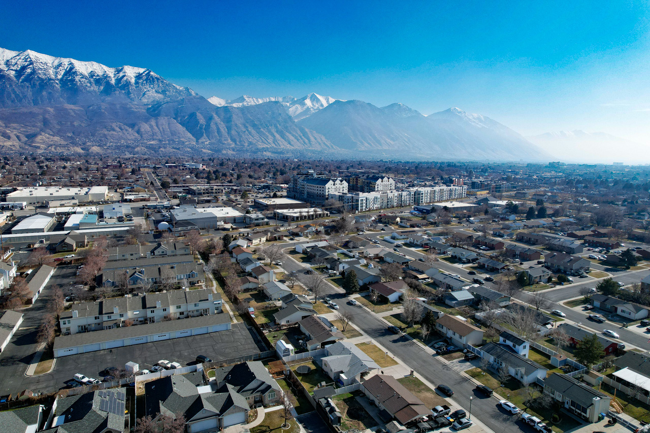 CHAMPION EST SUB - Residential