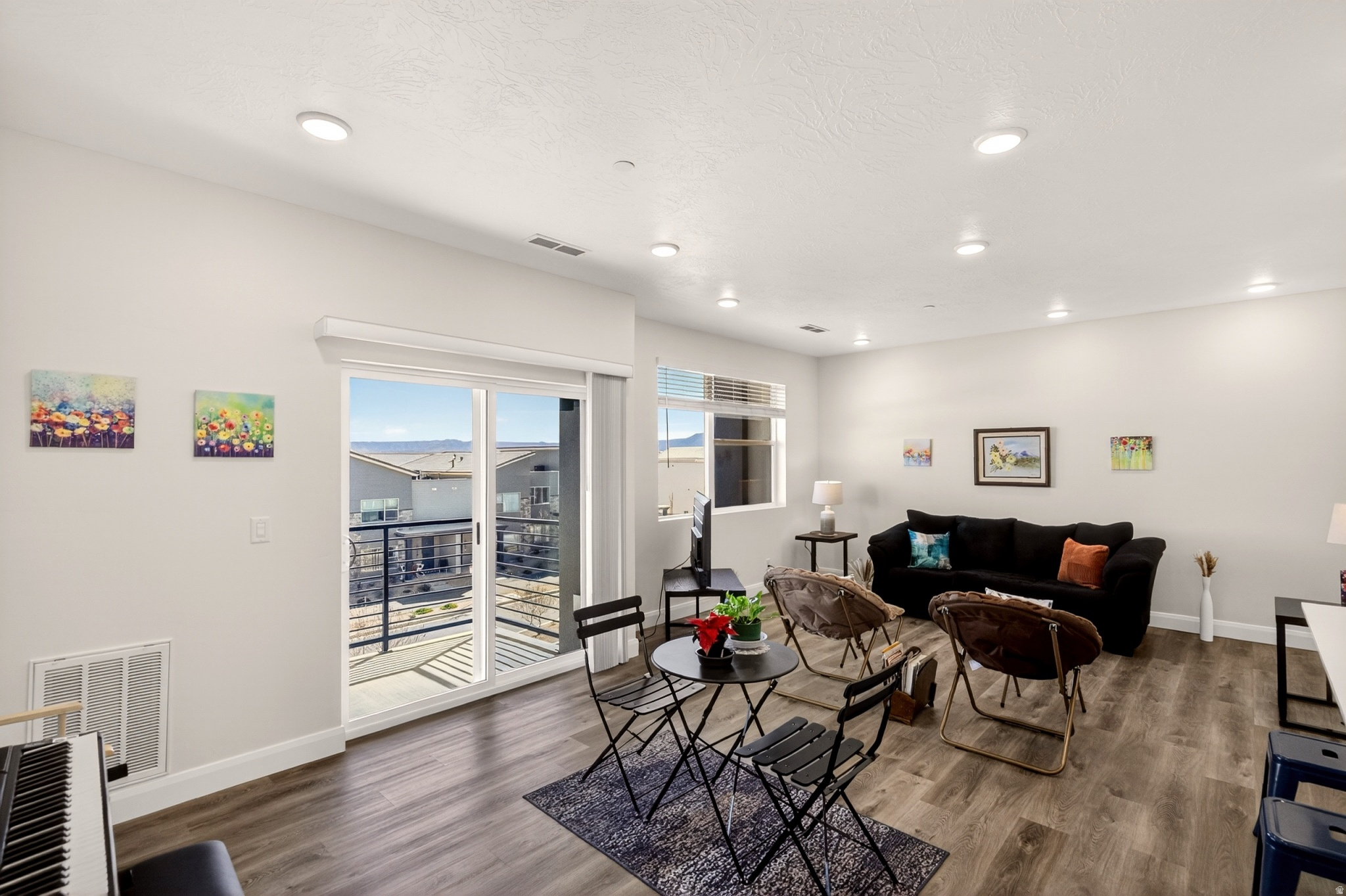 AUBURN HILLS 18C CONDOMINIUMS - Residential