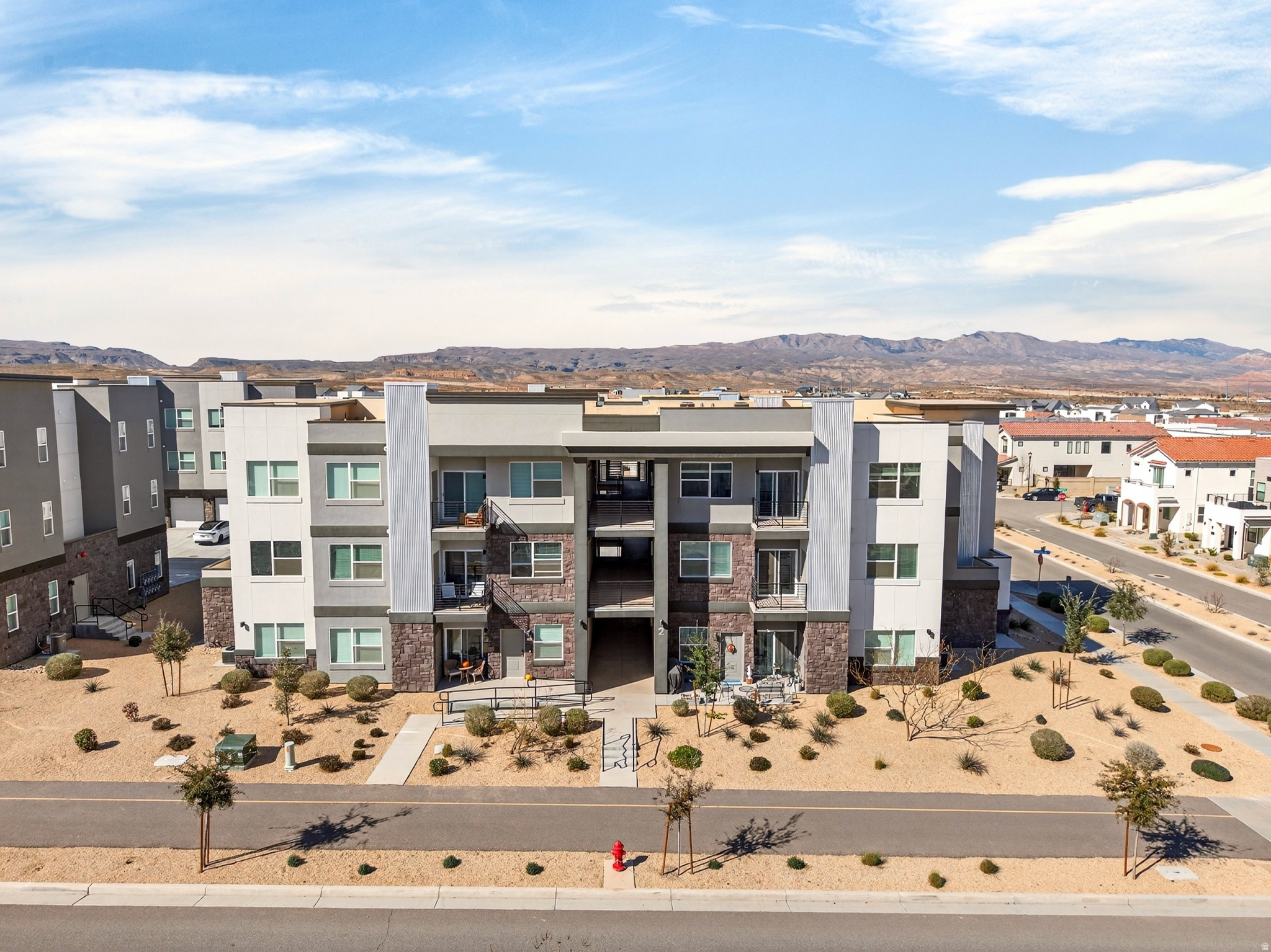 AUBURN HILLS 18C CONDOMINIUMS - Residential