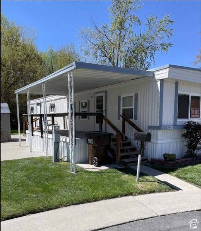 Nice east side location with very nice pool and clubhouse. This home is a single wide that has been fully renovated - all new cabinets, countertops, plumbing fixtures, sinks, toilets, bathtub and paint. All appliances are included - even washer and dryer. CALL PARK MANAGEMENT FOR RULES AND LOT RENT! Square Footage provided as a courtesy - buyer to confirm square footage. We can help guide financing! Please note this home has lot rent and rules. Please contact the community management and NOT the listing agent or owner directly for this information. Home can not be moved. ALL MOBILE HOMES SOLD AS IS!