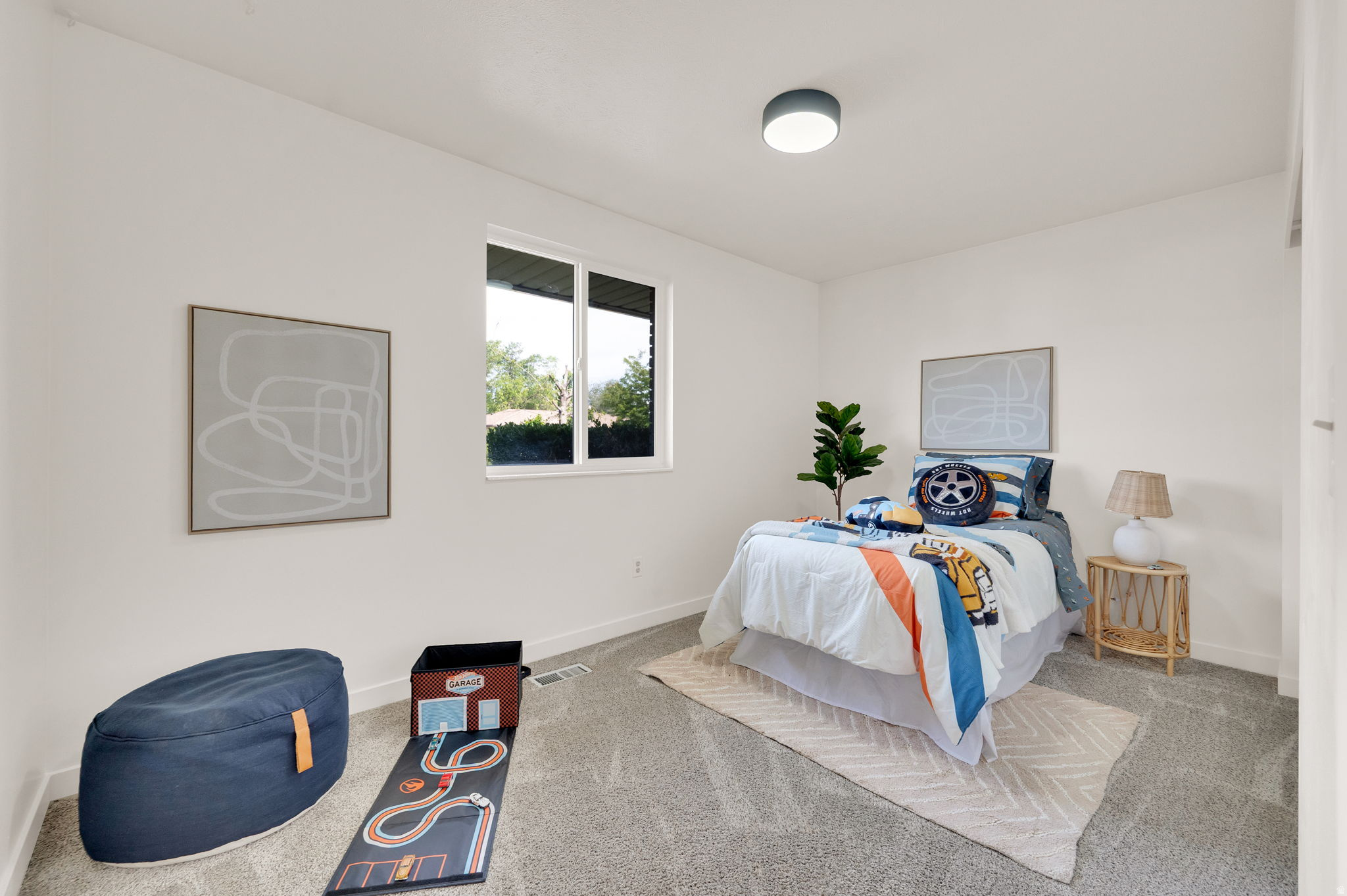 KINGS ROW SU - Residential
