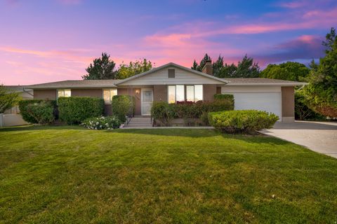 Tiny photo for 3946 S JESTER DR W, Salt Lake City, UT 84123 (MLS # 2159990)