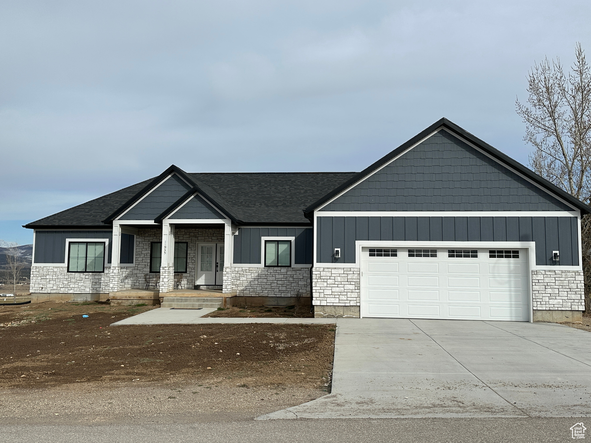 Beautiful new house on the Golf Course. Located off of hole number one, it is really a fun place to be a part of the action. Super nice upgrades inside this house, with a large open floor plan that everyone loves to have for entertaining their friends and family. Large garage with an inside entrance to the basement. The basement also has plenty of room for storage, some of the construction phase work is already completed down there. This space would create another 2500 sq ft of potential for more bedrooms and living space areas.