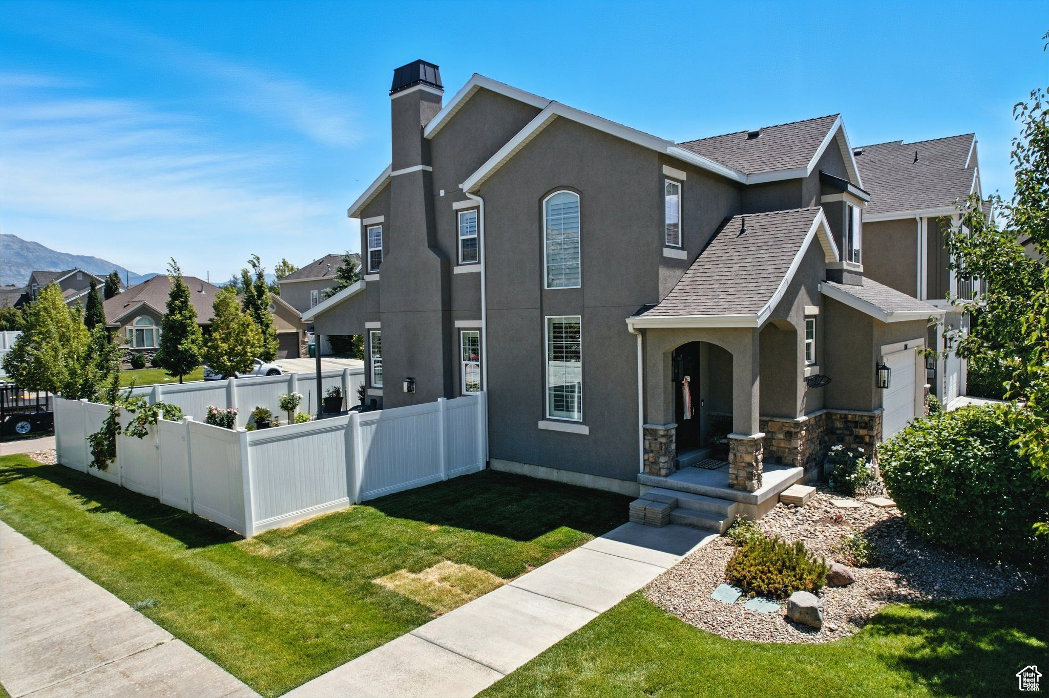 Come see this incredible turn-key home! This home has everything you're looking for: a beautiful kitchen with incredible hard surface countertops, a huge master bath, tile bathroom floors, a massive walk-in closet, a private backyard with a covered patio, finished basement, and lots of garage storage! Call or text for a private tour!