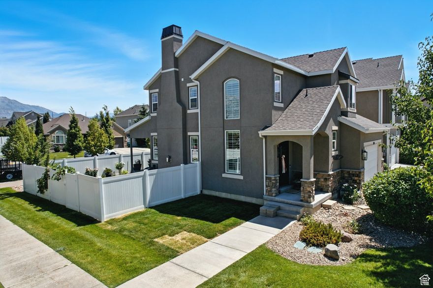 Come see this incredible turn-key home! This home has everything you're looking for: a beautiful kitchen with incredible hard surface countertops, a huge master bath, tile bathroom floors, a massive walk-in closet, a private backyard with a covered patio,  finished basement, and lots of garage storage! Call or text for a private tour!