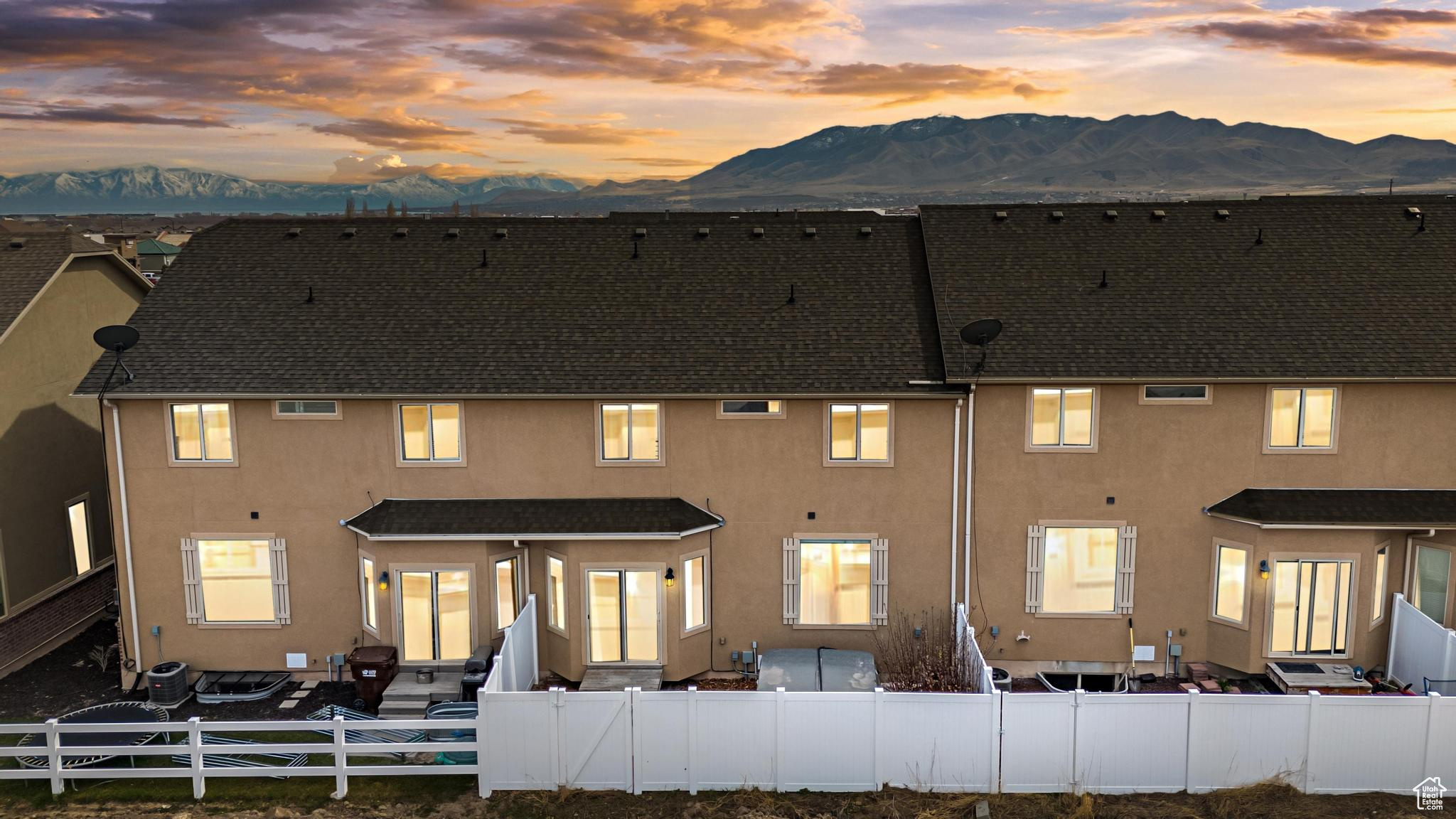 60 W Apache Rd, Saratoga Springs, Utah image 2