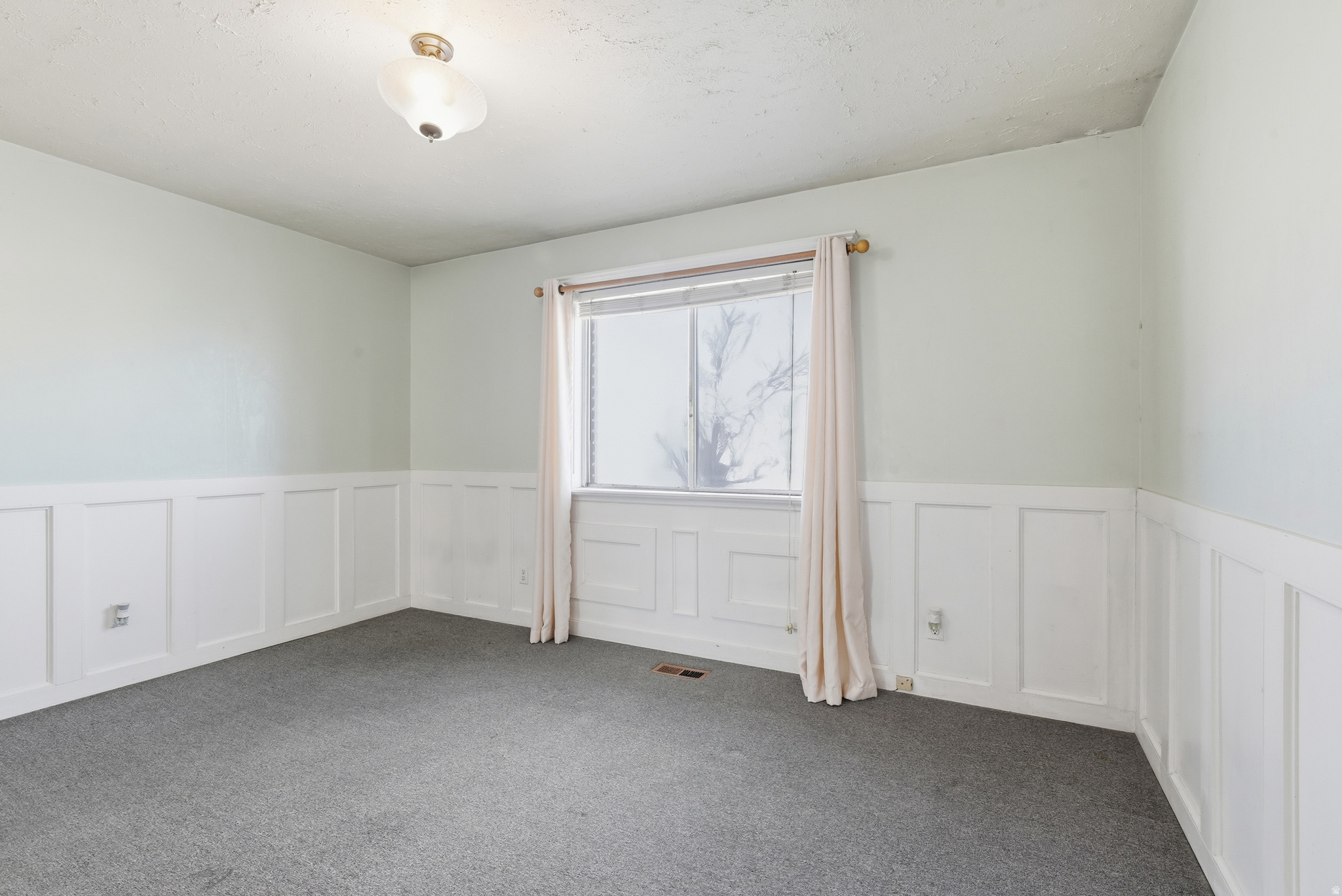 LYNWOOD SUB PLAT A - Residential