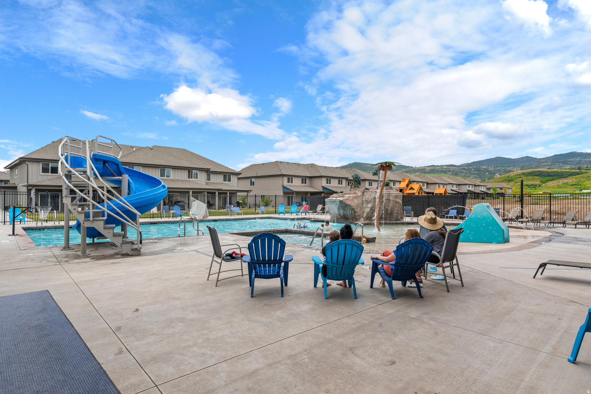 WATERDANCE - Residential